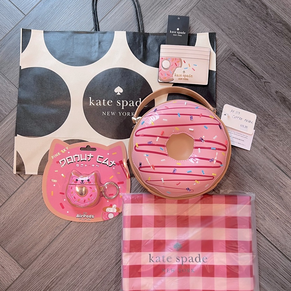 BNWT BUNDLE! Kate Spade Donut Crossbody, Card Holder, AirPod Case & Gingham Tote - Picture 5 of 15